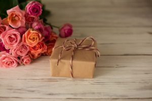 チャットレディ,プレゼント