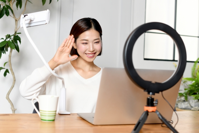 チャットレディとは