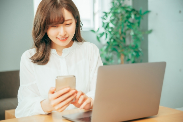 チャットレディを短期バイトを探している女性